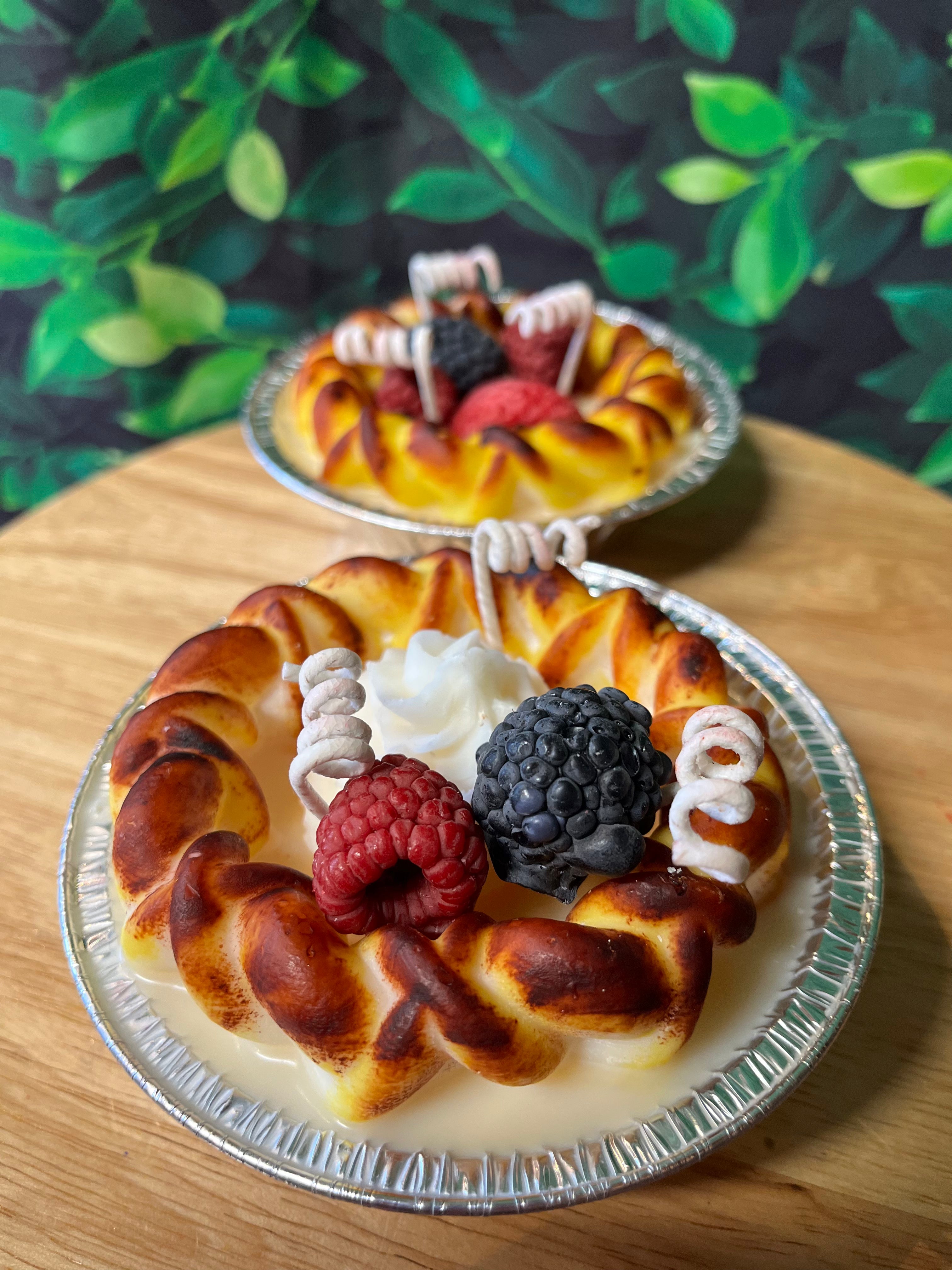 Pie Crust Dessert Candle