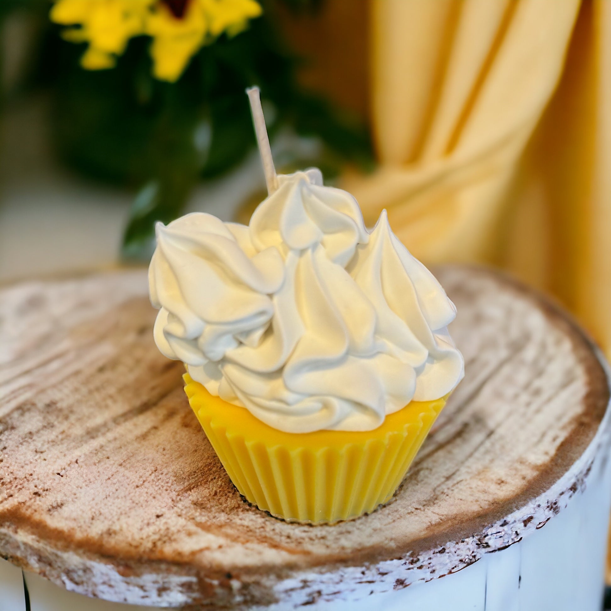 Banana Cream Cupcake